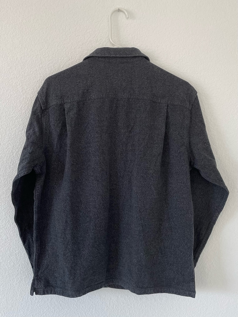 JW AndersonxUniqlo Men's Charcoal Button-Down Casual Shirt Jacket - Picture 3 of 8